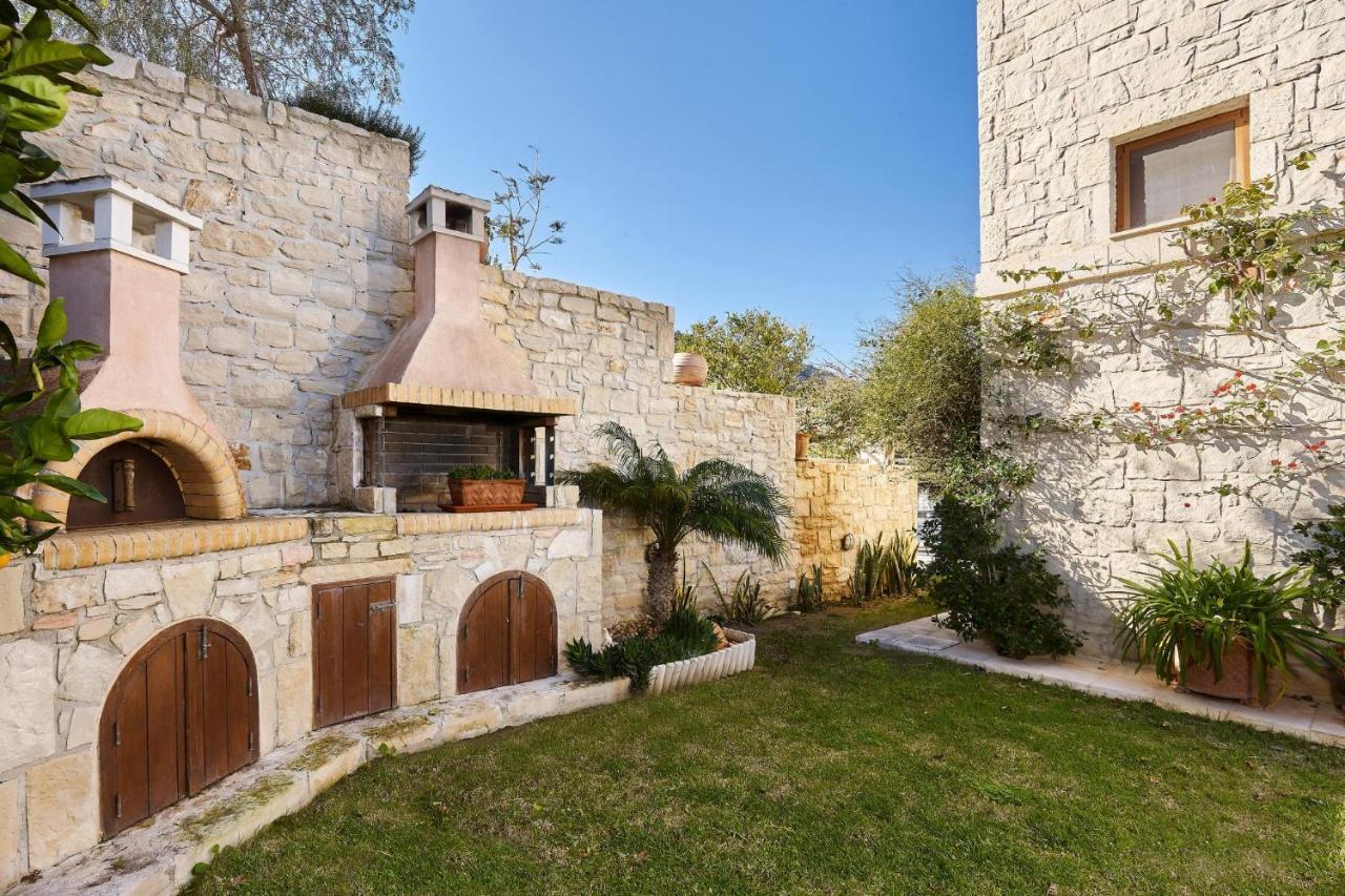 Villa Paradissi In Crete *