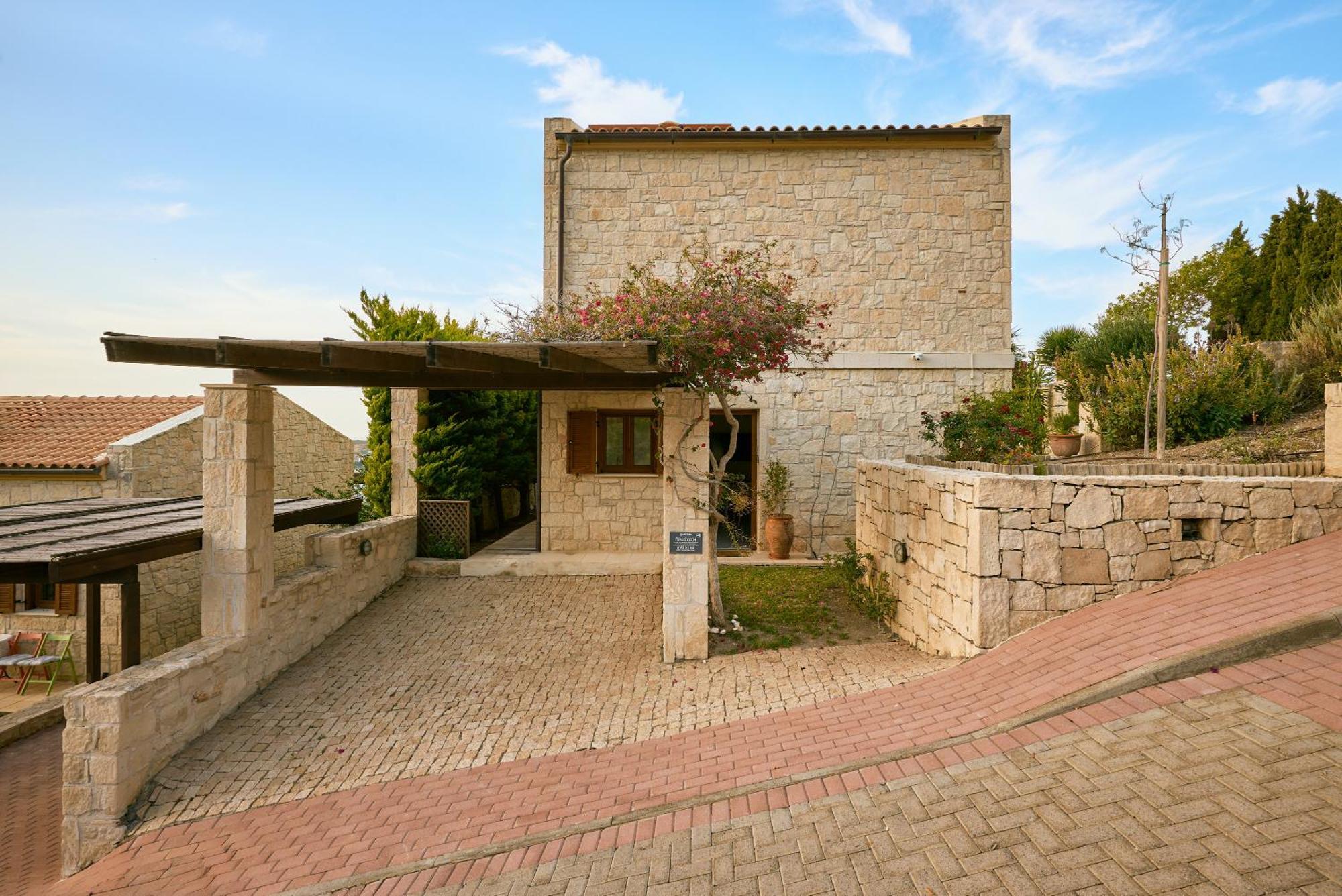 Paradissi In Crete Villa *