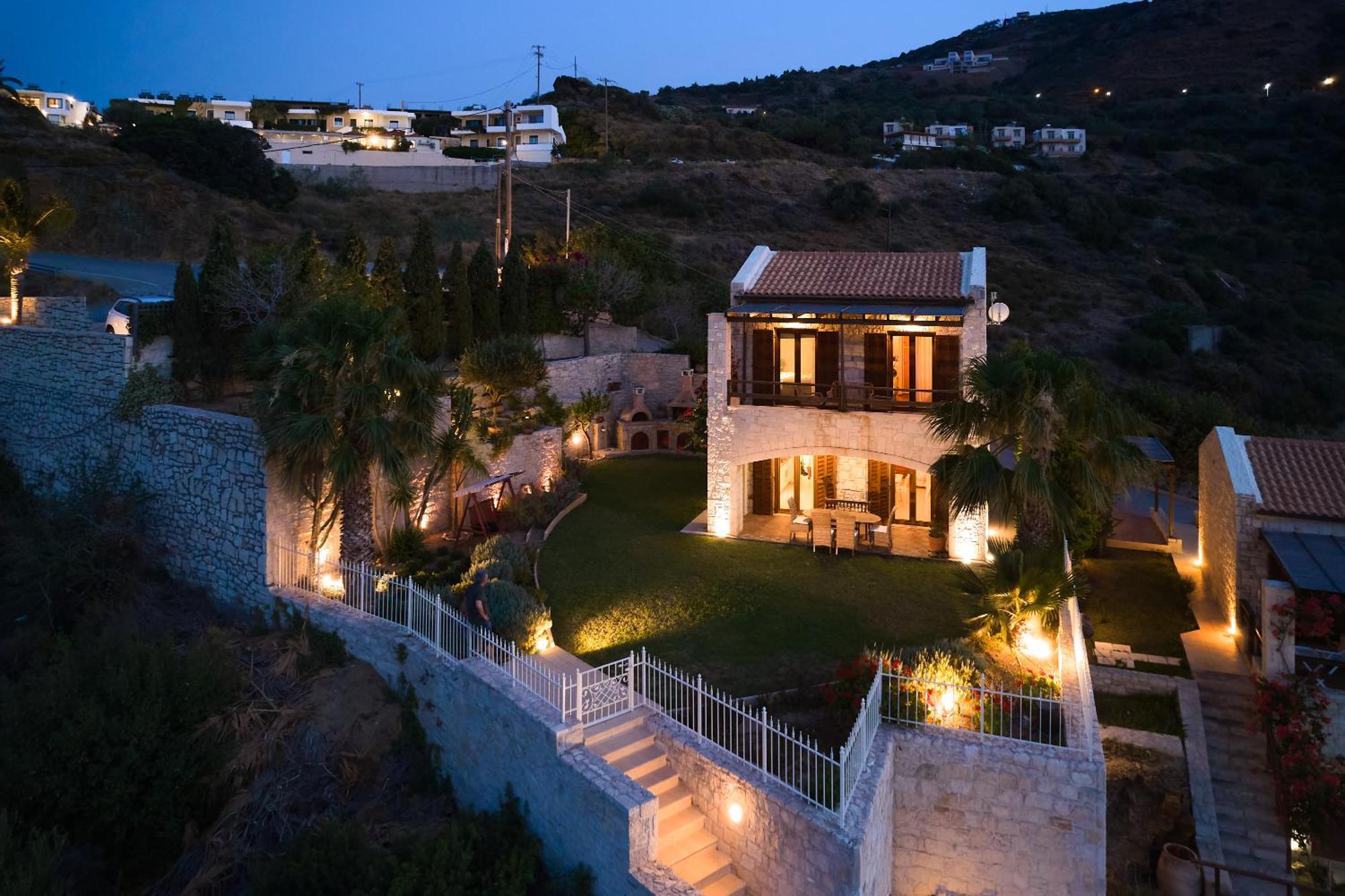Paradissi In Crete Villa